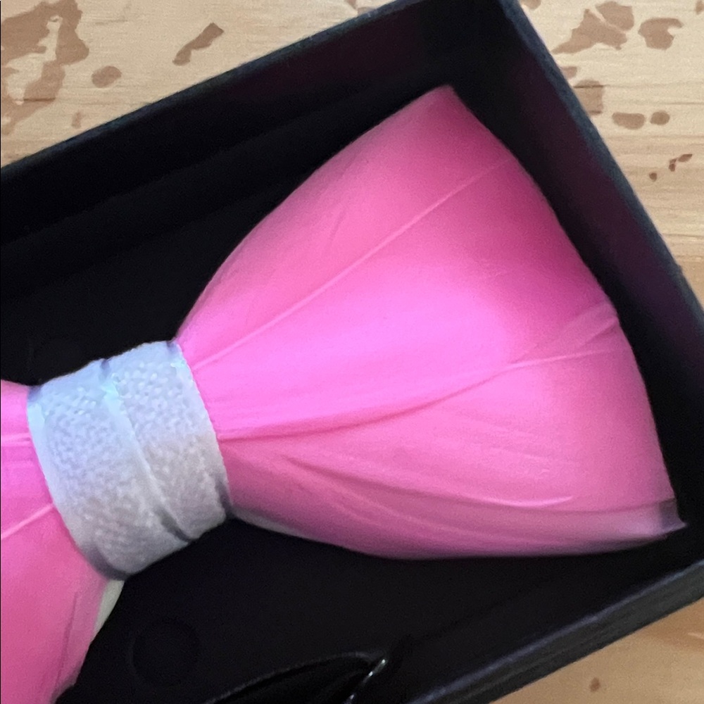 Feather Bow tie Collection - Picture 3 of 5